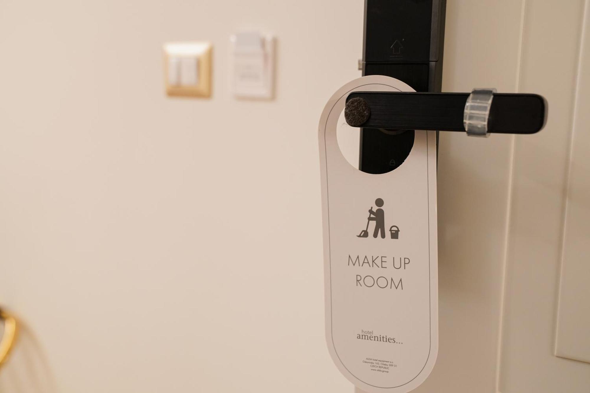 Charm&Bella Guesthouse Рим Екстер'єр фото