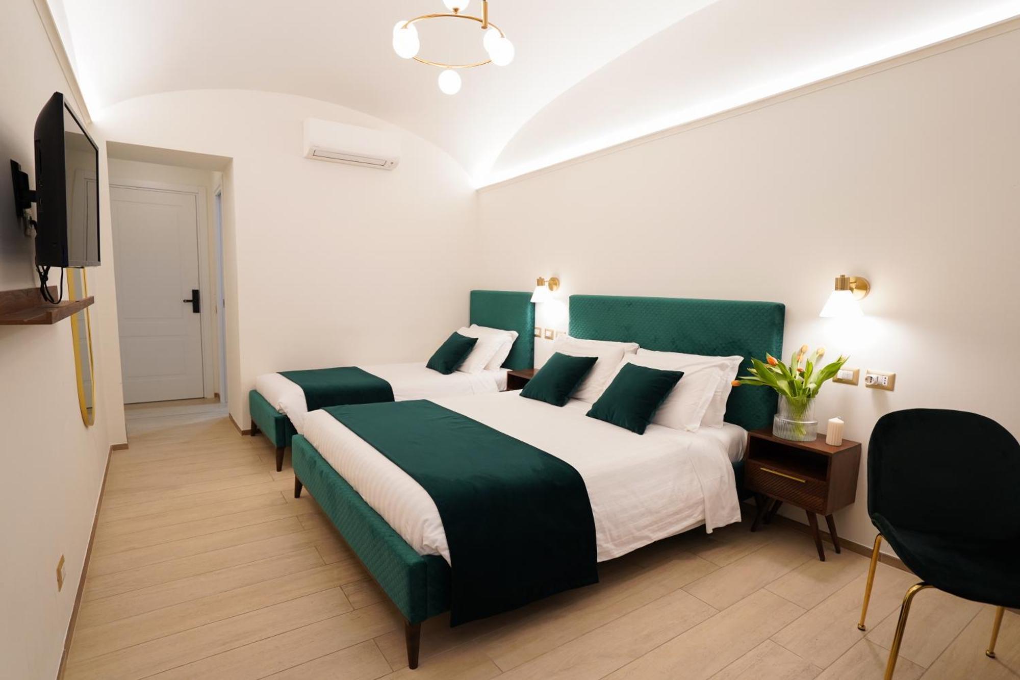 Charm&Bella Guesthouse Рим Екстер'єр фото